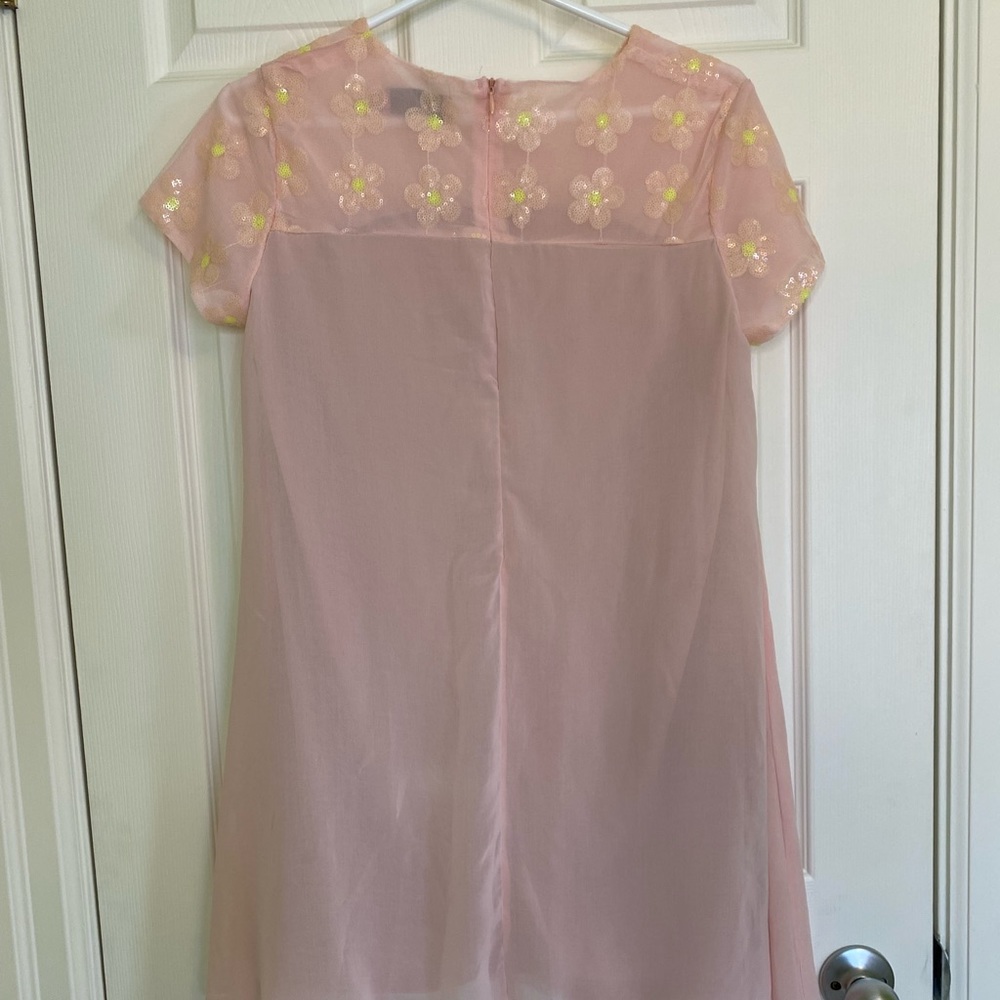 🎉HP🎉 Pink Boohoo dress with lime daisies - Picture 4 of 5